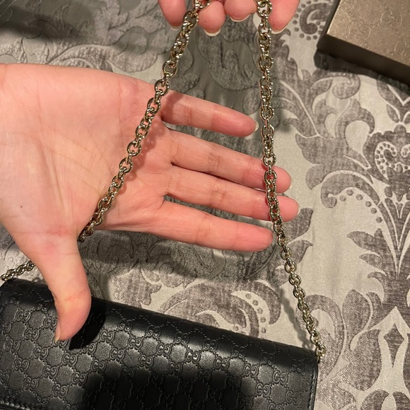 Black Gucci wallet on a chain - Picture 8 of 10